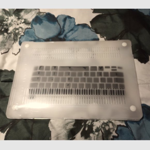 New in Box Lapac Hardcase for MacBook Pro 15 and Retina 15 - Picture 2 of 6